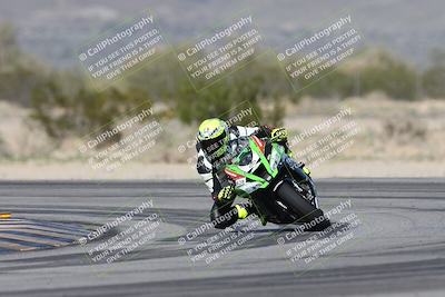 media/Jan-15-2026-Racers Edge (Thu) [[dfebeb70ab]]/3-B Group/Session 4 (Turn 5)/